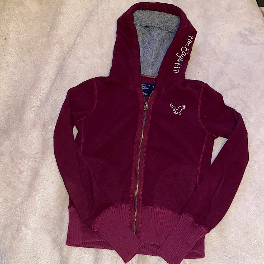 American Eagle sweater